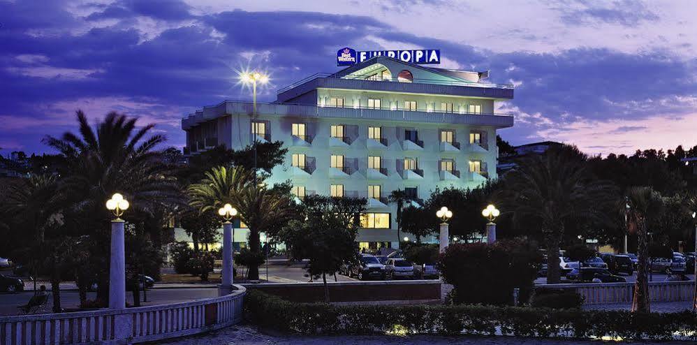 Hotel Europa Village 4*